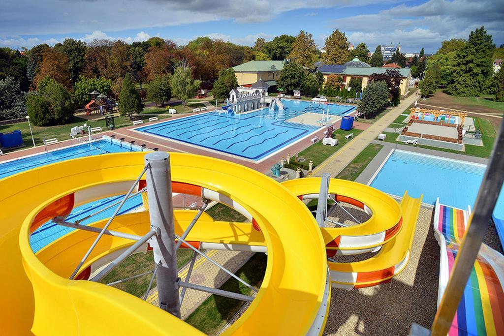 Magdalena Apartman Eger Buitenkant foto